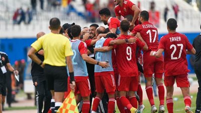 التشكيل المتوقع للأهلي أمام أسوان.. شادي حسين أساسيًا