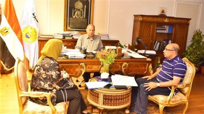 محافظ أسيوط يتابع استكمال مشروعات القطاع الصحي بقرى المبادرة الرئاسية 