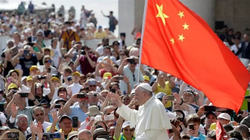 البابا فرانسيس بابا