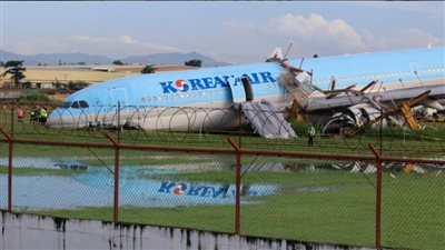 خروج طائرة تابعة للخطوط الجوية الكورية عن المدرج في مطار الفليبين