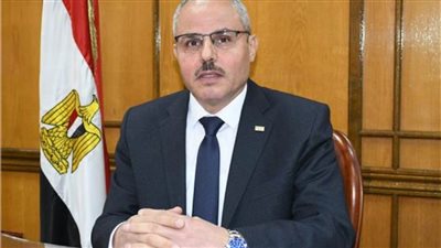 رئيس جامعة القناة يبحث استعدادات كلية الحاسبات والمعلومات للتقدم للاعتماد والجودة