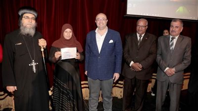 محو أمية 185 ببنى سويف بالتعاون بين هيئة تعليم الكبار والمطرانية
