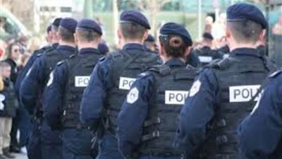 الشرطة الألمانية تقتل رجلا حاول التعدي بسكين على أفراد شرطة