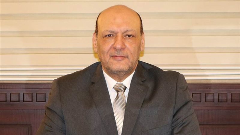 الدكتور حسين أبو