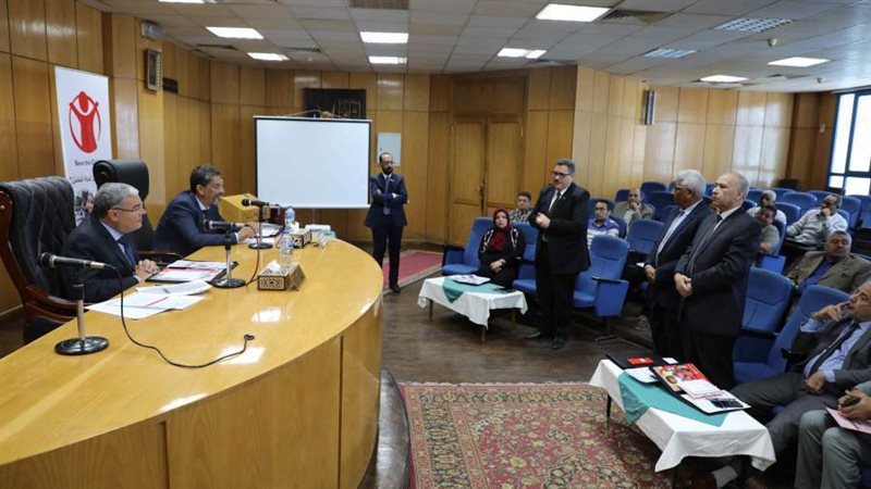 اللجنة الاستشارية