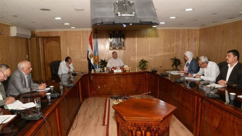 محافظ أسيوط يترأس