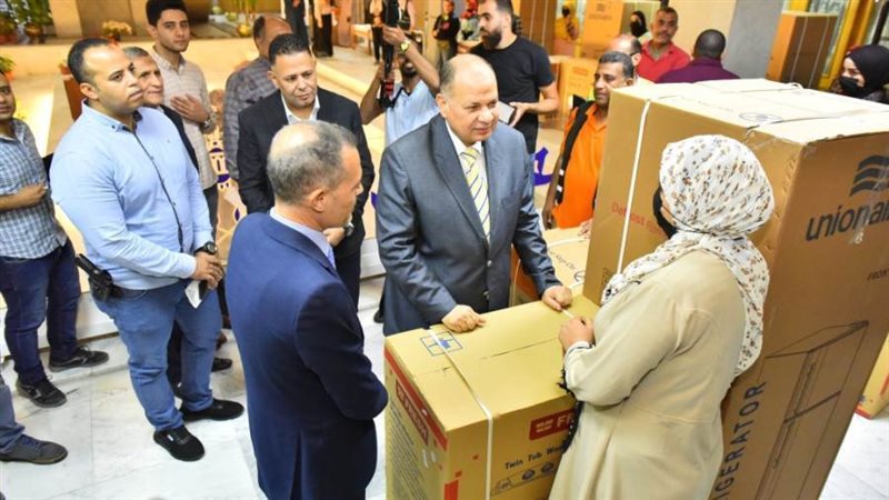 محافظ أسيوط يشهد