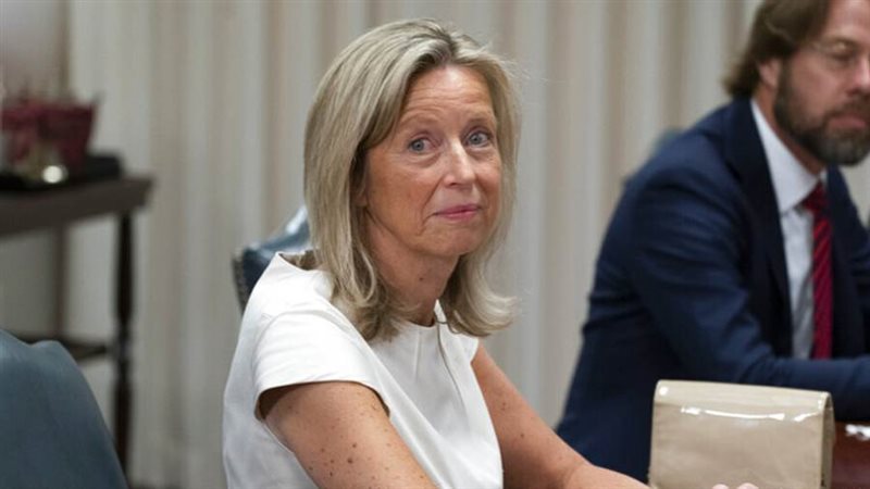 وزيرة الدفاع الهولندية