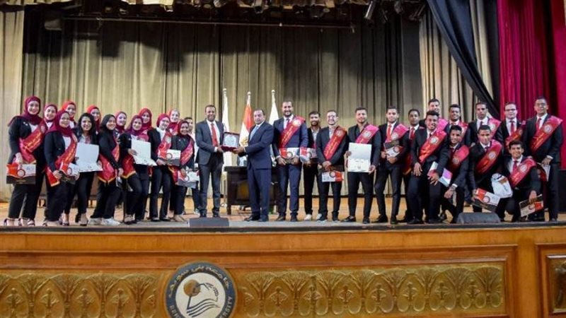 تكريم المحالين للمعاش