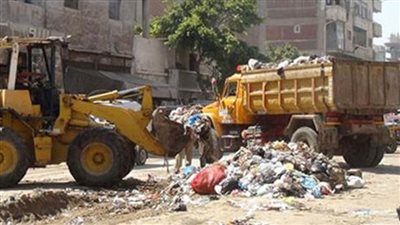 إصابة ربة منزل صدمها لودر أثناء رفع المخلفات في بنها