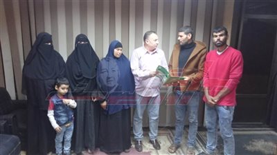 تسليم 832 عقد تقنين أراضي أملاك الدولة للمستفيدين بكفر الشيخ 