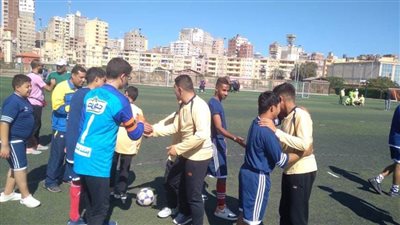 طلاب التربية الخاصة والدمج التعليمى في بطولتي التنس وكرة القدم بالإسكندرية 