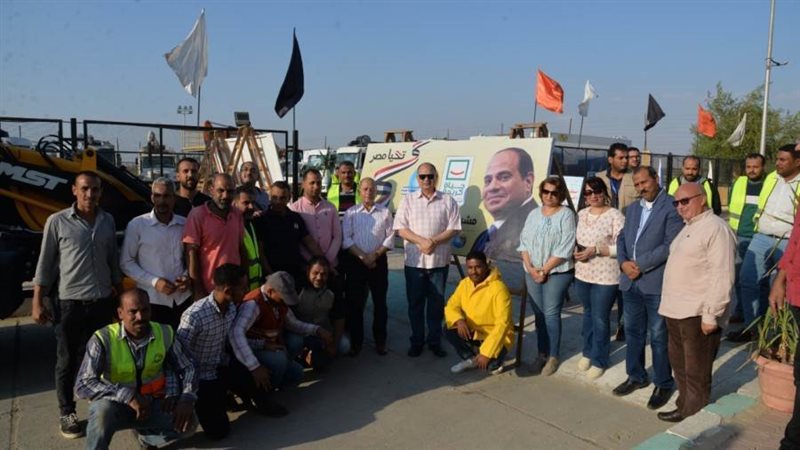 محافظ أسيوط يشيد