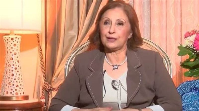 د. منى الحديدي