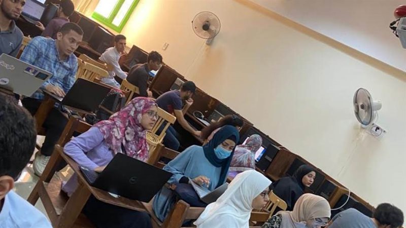 جانب من الورش