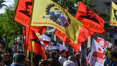 عمال صناعة الصلب في ألمانيا ينفذون إضرابا