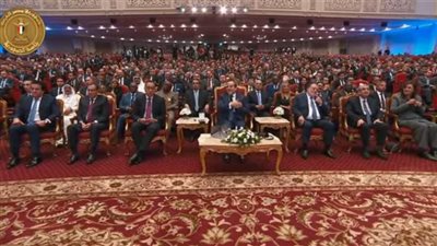 الرئيس السيسي يوجه البنوك المصرية بسرعة إنجاز تمويل المشروعات المقدمة من المستثمرين