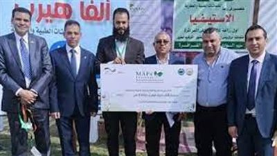 الوادي الجديد تحصد جائزة أفضل مزرعة متميزة في مهرجان النباتات الطبية والعطرية الأول