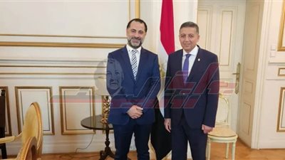 رئيس شعبة إلحاق العمالة بالغرفة التجارية يناقش توفير فرص عمل وعقود للشباب