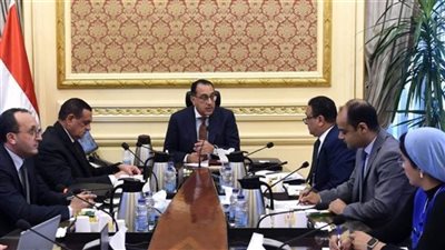  مدبولي يُوجه بتقييم الشركات التي تم التعاقد معها في منظومة النظافة في بعض أحياء 