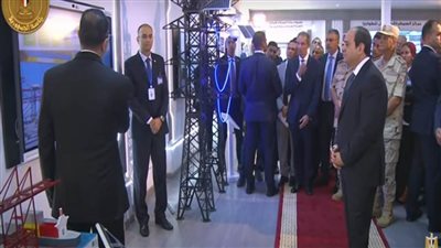 الرئيس السيسي يستمع لشرح مفصل عن الشبكة الوطنية الموحدة لخدمات الطوارئ والسلامة العامة المتطورة