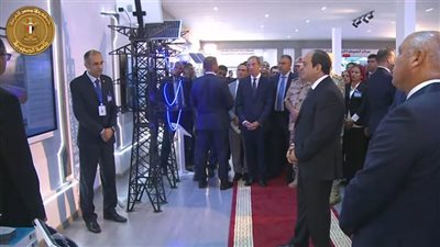 بالفيديو.. تجربة حية أمام الرئيس السيسي لاختبار إمكانيات الشبكة الوطنية الموحدة لخدمات الطوارئ والسلامة العامة المتطورة