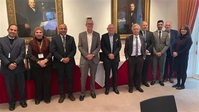 رئيس أكاديمية البحث العلمي يعرض في بريطانيا الاستعدادات لمؤتمر المناخ COP27