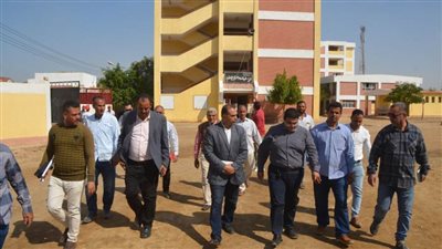 نائب محافظ بنى سويف يتفقد الموقف التنفيذي لمشروعات 