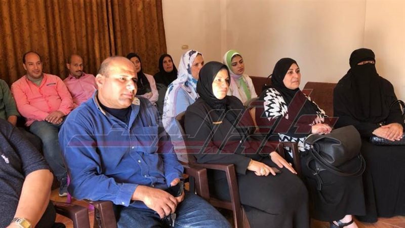 خلال الندوة