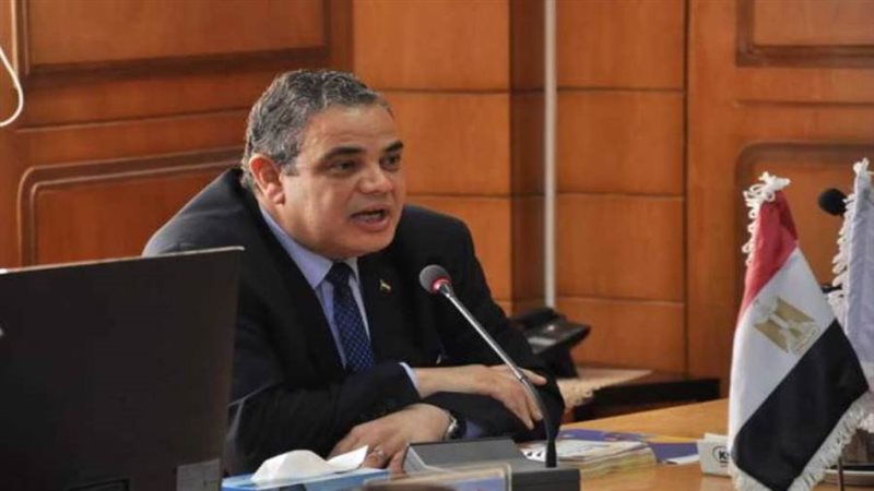 الدكتور عبد الرازق