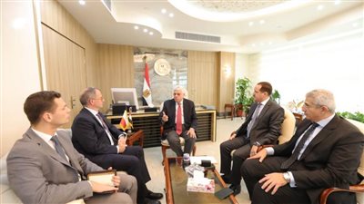 وزير التعليم العالي يلتقي السفير البولندي بالقاهرة