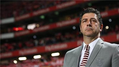 فيتوريا يشارك في دورة إعداد المحاضرين باتحاد الكرة