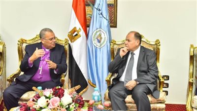 محافظ أسيوط يلتقى رئيس الطائفة الإنجيلية لبحث سبل التعاون فى تنفيذ المبادرات الرئاسية 