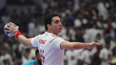 بعد مسيرة حافلة مع فراعنة اليد.. أحمد الأحمر يعتزل اللعب دوليًّا