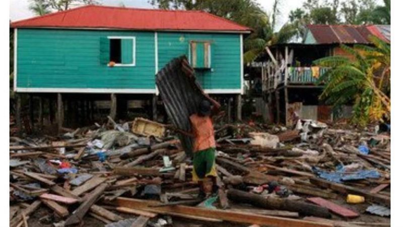 دمار إعصار ايتا بنيكاراجو