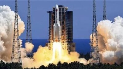 الصين تكمل اختبار محرك صاروخي يعمل بالوقود السائل