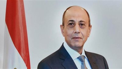 وزير الطيران : نسعى إلى تحويل المطارات إلى 