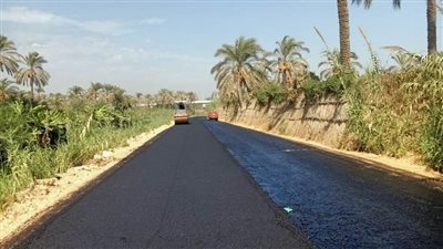 بدء رصف 13 طريقًا بالبحيرة بتكلفة 72 مليونا و886 ألف جنيه