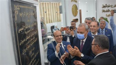 محافظ القليوبية ومساعد وزير العدل يفتتحان مكتب توثيق نادي قضاة بنها 