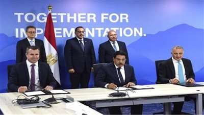 رئيس الوزراء يشهد توقيع عقد بالأحرف الأولى لإدارة وتشغيل الخط الأول من شبكة القطار الكهربائي