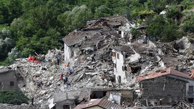 عاجل.. زلزال بقوة 6ر5 درجة يضرب الساحل الشرقي لإيطاليا