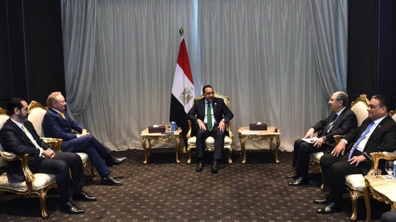 رئيس الوزراء يرحب