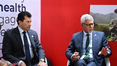 وزير الشباب يبحث التعاون مع الأمين العام للاتحاد الدولي لجمعيات الصليب الأحمر والهلال الأحمر