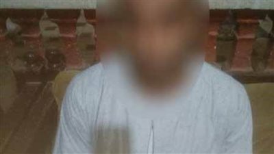 تفاصيل تداول فيديو عبر إحدى القنوات الإخبارية بقيام شخص بالنصب على بائع بأحد المحال ومغافلته