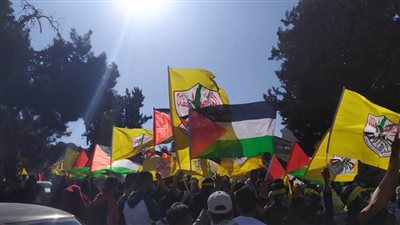 الفلسطينيون يحيون ذكرى استشهاد ياسر عرفات بالضفة الغربية وقطاع غزة