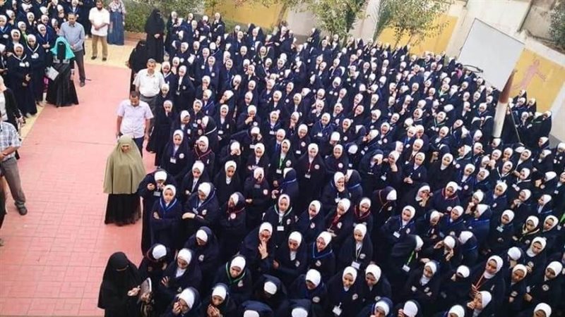 طالبات المدرسة