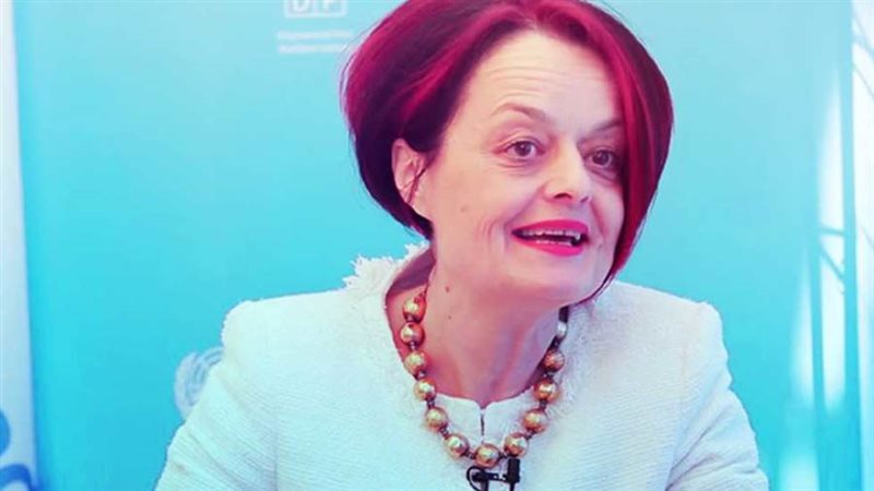 كورين فلايشر المديرة