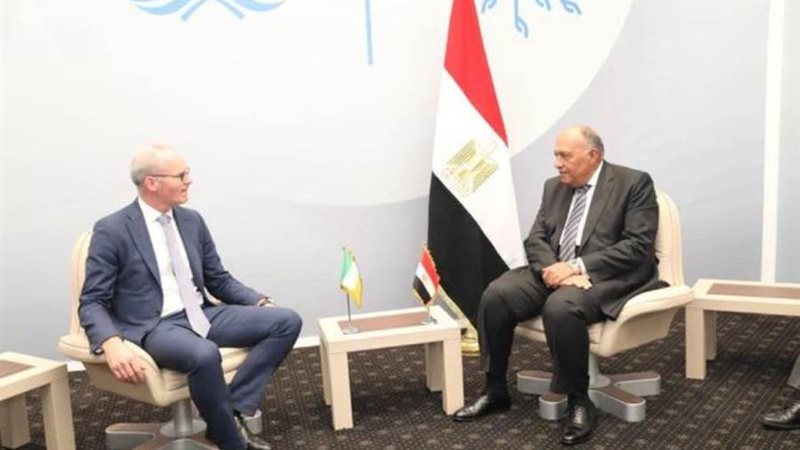 شكري وكوفيني