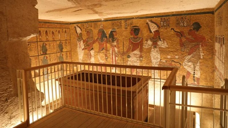 نيدان تايم اسكوير