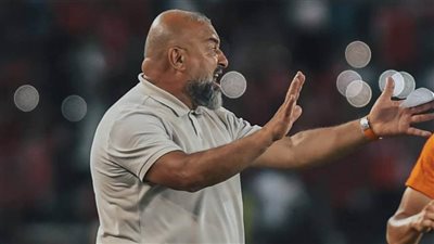 نهضة بركان المغربي يعلن إقالة مدربه لسوء النتائج